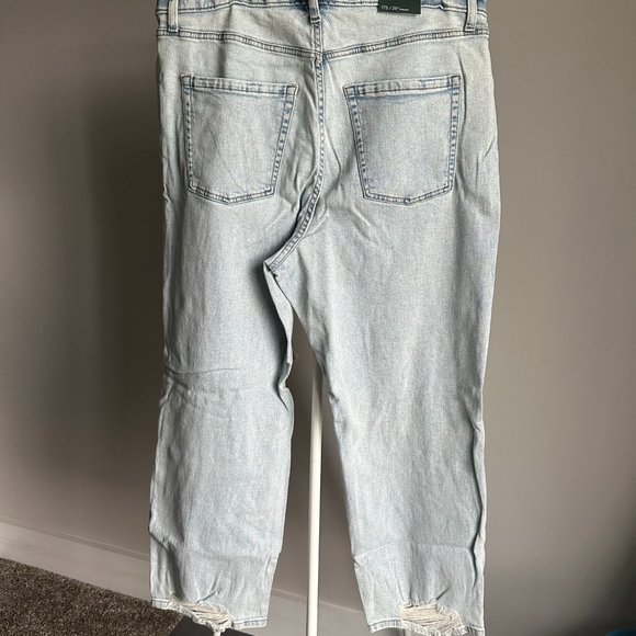 🧡 3/$15 C- Wild Fable Super High Rise Straight Light Wash Jeans Size 17S - Picture 4 of 7
